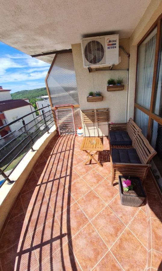 Port Natura Apartment Варна Экстерьер фото