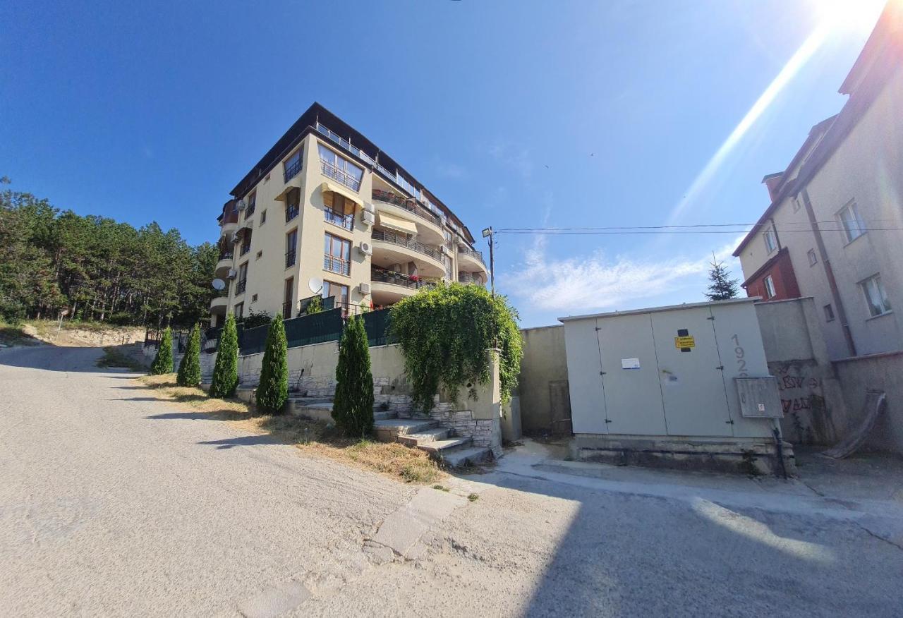 Port Natura Apartment Варна Экстерьер фото