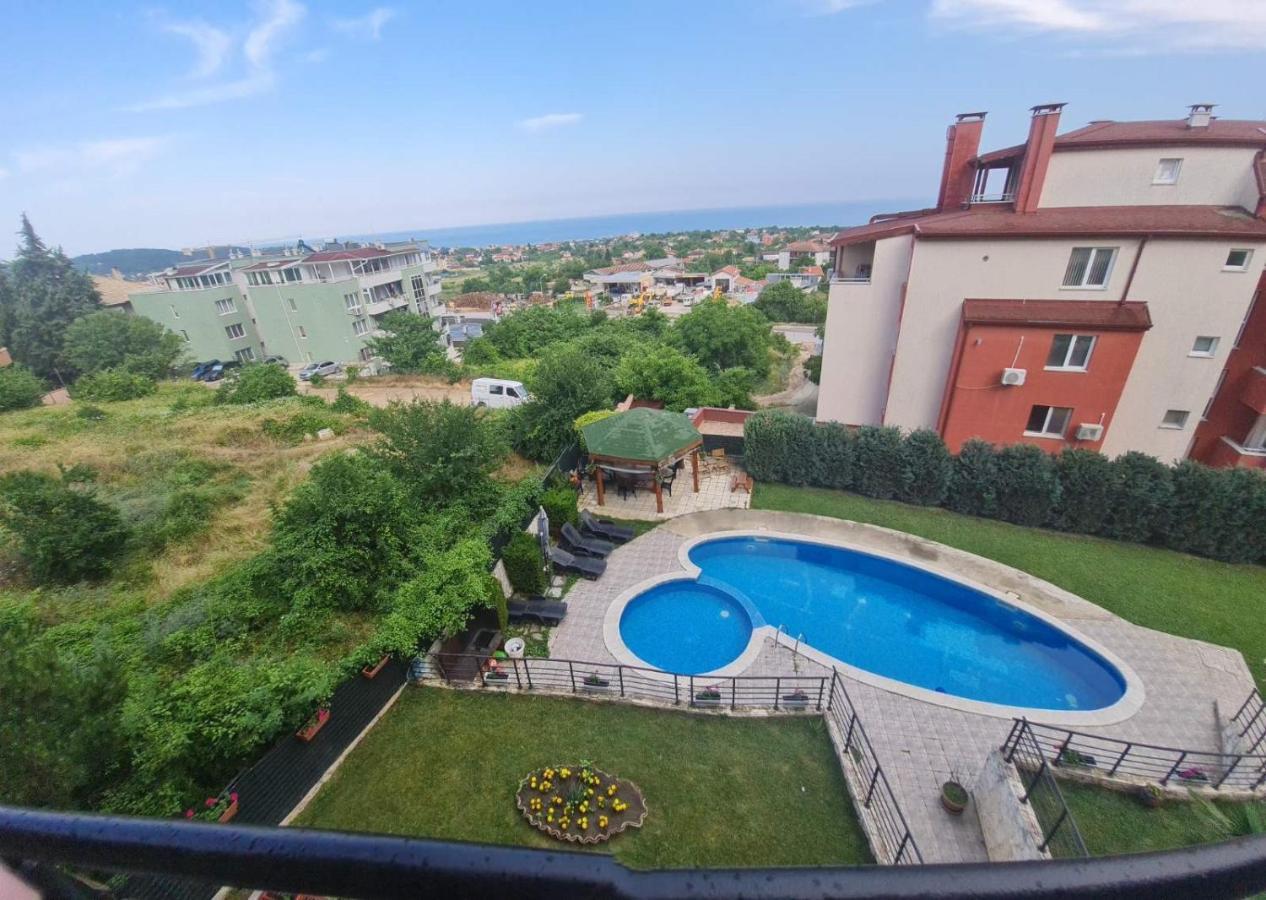Port Natura Apartment Варна Экстерьер фото