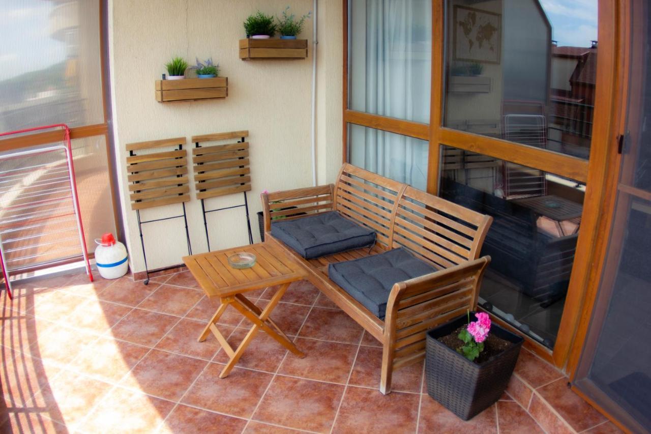 Port Natura Apartment Варна Экстерьер фото
